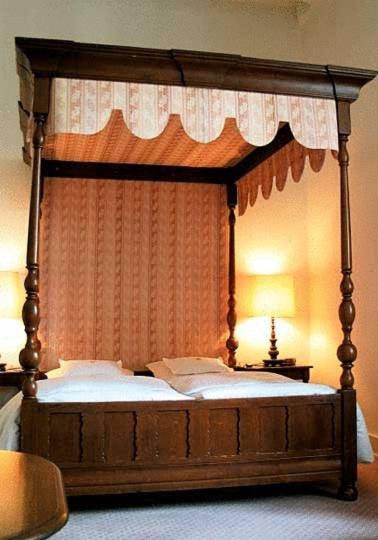 Hotel Und Restaurant Burg Schnellenberg Attendorn Ngoại thất bức ảnh