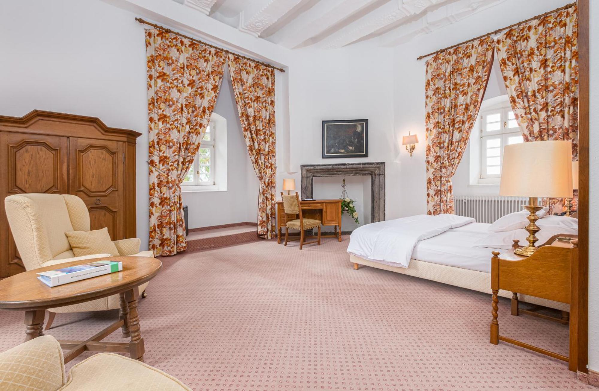 Hotel Und Restaurant Burg Schnellenberg Attendorn Ngoại thất bức ảnh