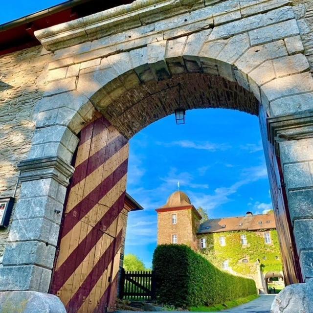 Hotel Und Restaurant Burg Schnellenberg Attendorn Ngoại thất bức ảnh