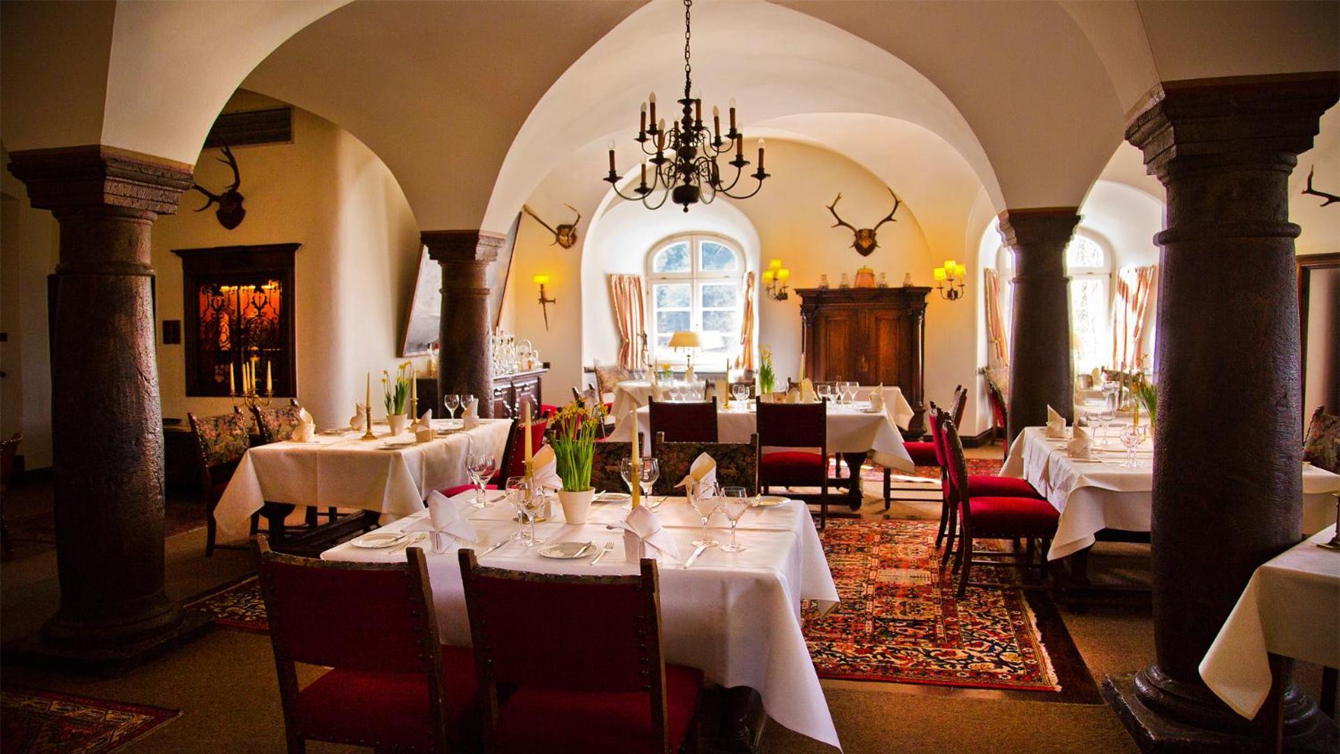 Hotel Und Restaurant Burg Schnellenberg Attendorn Ngoại thất bức ảnh