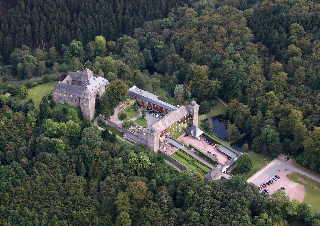 Hotel Und Restaurant Burg Schnellenberg Attendorn Ngoại thất bức ảnh